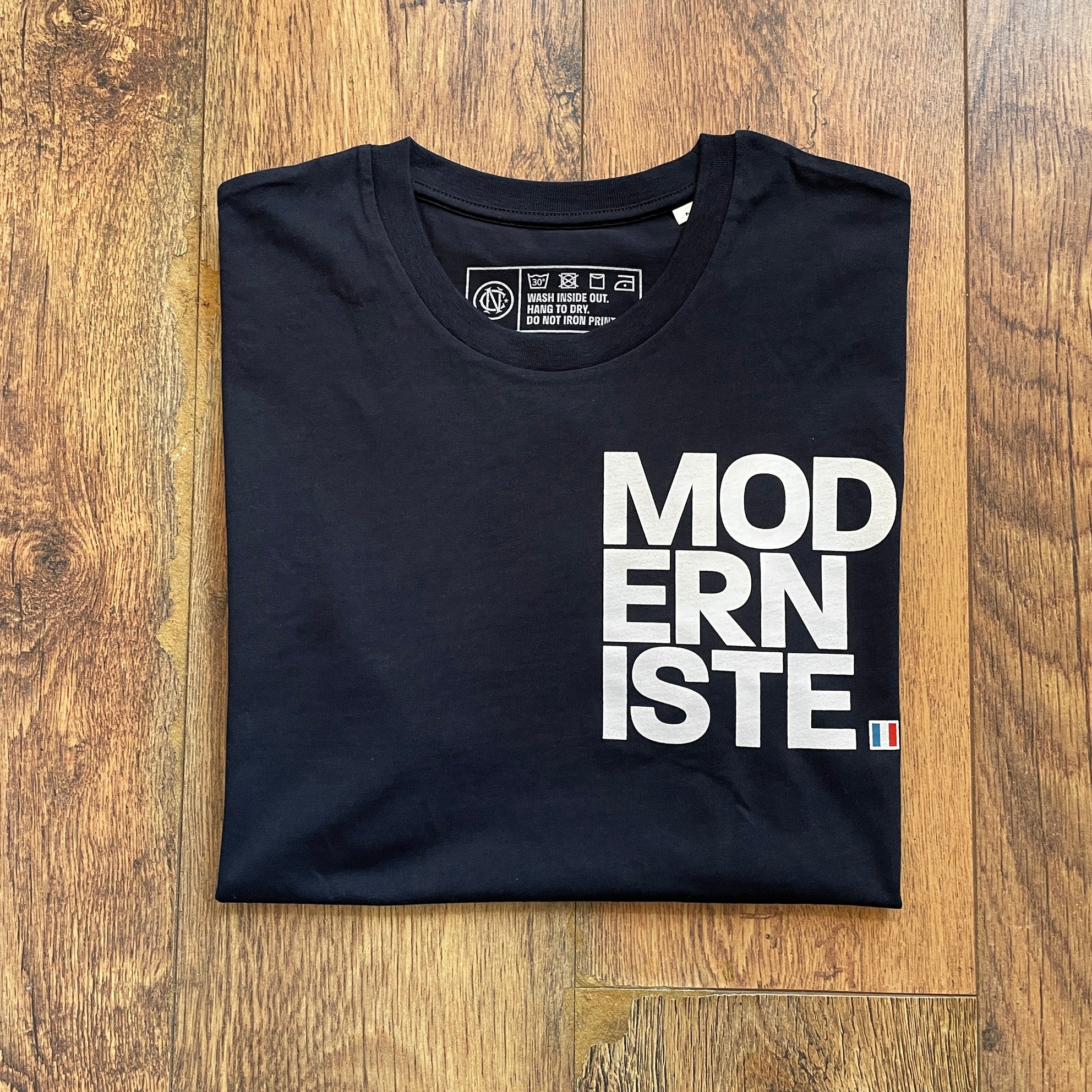 Le Moderniste | Original clothing designs for Modernists
